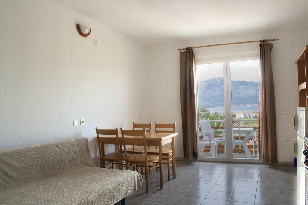 House Baglija Apartman Lumbarda Szoba fotó